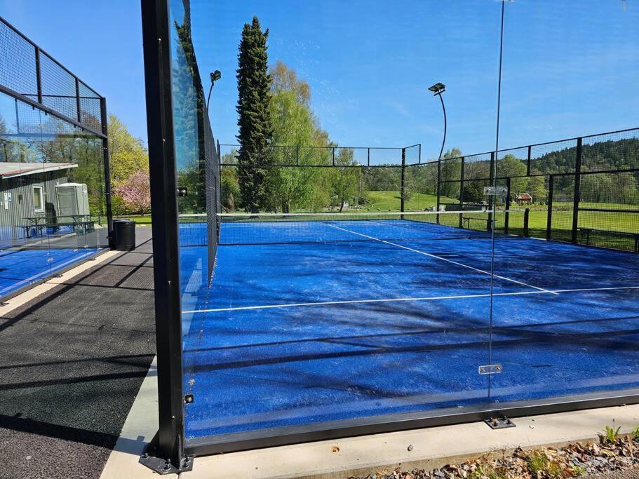 Villa Mysigt 1720 Tals Torp Pa Privat Halvoe Naera Goeteborg Mölnlycke Esterno foto